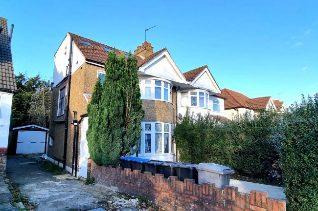 34 Dollis Hill Lane, London NW2 6JE 8