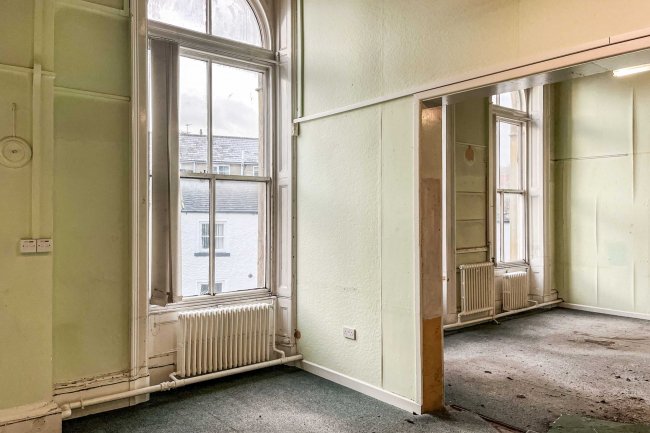 2 Frenchgate, Richmond, North Yorkshire, DL10 4JG 5