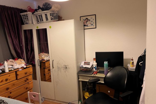 13 Howcroft Crescent, Finchley, N3 2PU 1