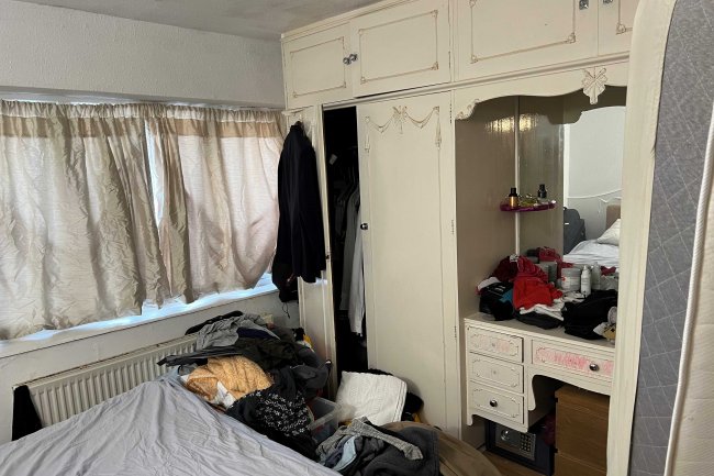 13 Howcroft Crescent, Finchley, N3 2PU 1