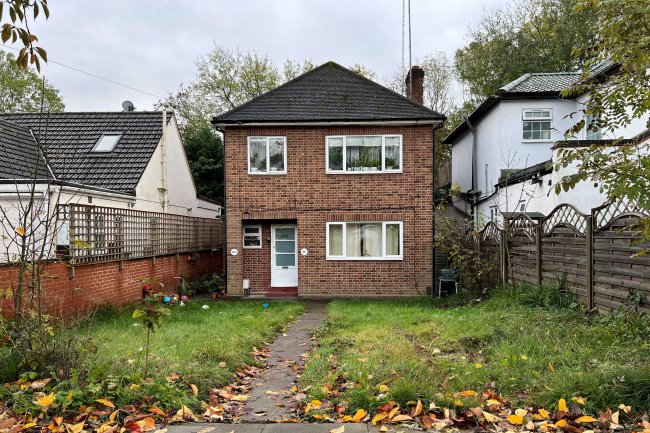 66A Abercorn Road, Mill Hill, NW7 1JT 5