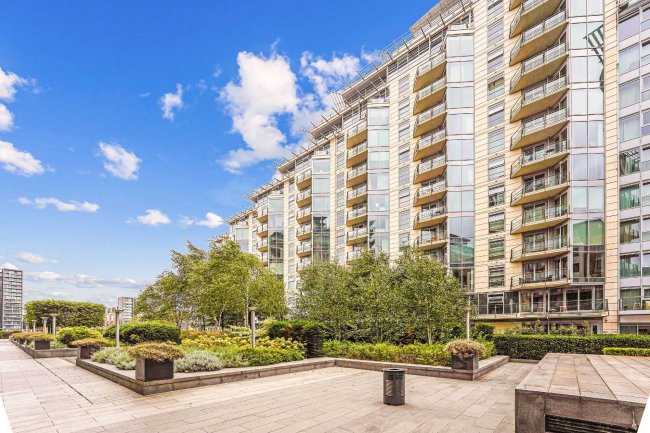 79 Ensign House, Juniper Drive, London, SW18 1TR 3