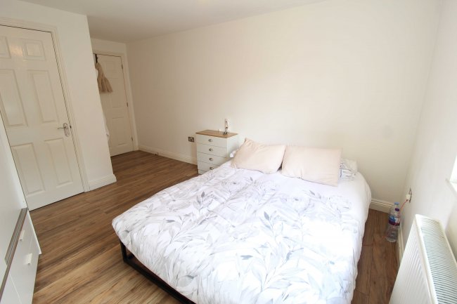 The Gallery/Market House, High Street, Newmarket, Cambridgeshire, CB8 8LB 9