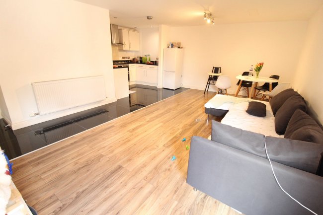 The Gallery/Market House, High Street, Newmarket, Cambridgeshire, CB8 8LB 9