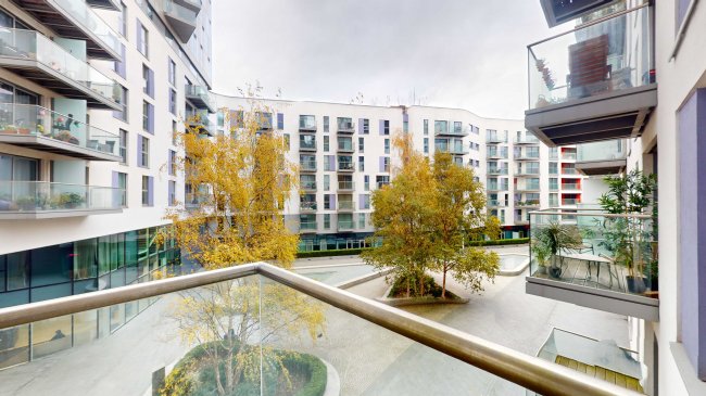 Flat 44 Keats Apartments, 6 Saffron Central Square, Croydon, CR0 2FT 1