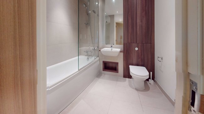 Flat 44 Keats Apartments, 6 Saffron Central Square, Croydon, CR0 2FT 1