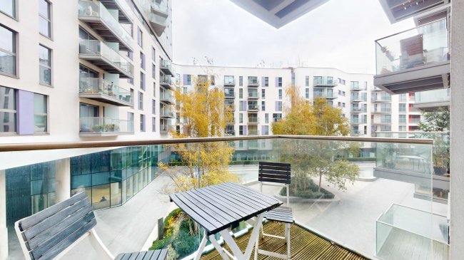 Flat 44 Keats Apartments, 6 Saffron Central Square, Croydon, CR0 2FT 1