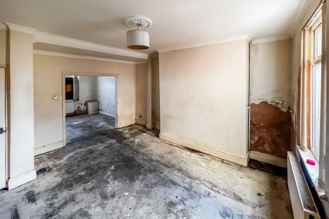 4 Stations Houses, Howden Le Wear, Crook, County Durham, DL15 8EU 7