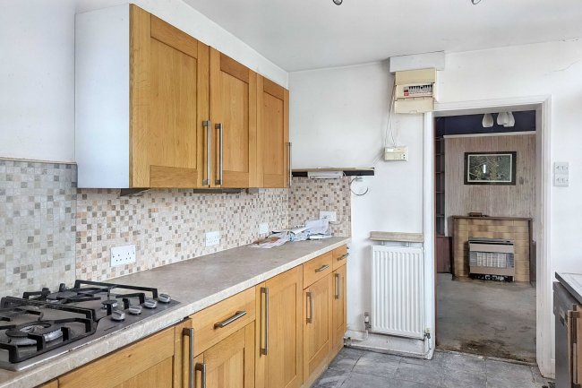 184 Heath Lane, Dartford, Kent, DA1 2TN 3