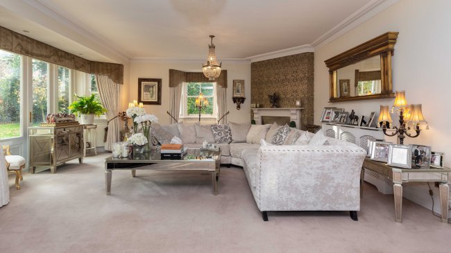 Kingsland House, North Street Winkfield, Windsor, SL4 4TE 3