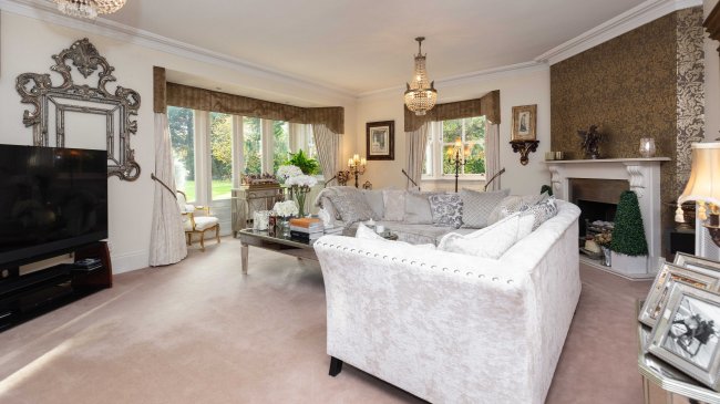 Kingsland House, North Street Winkfield, Windsor, SL4 4TE 3