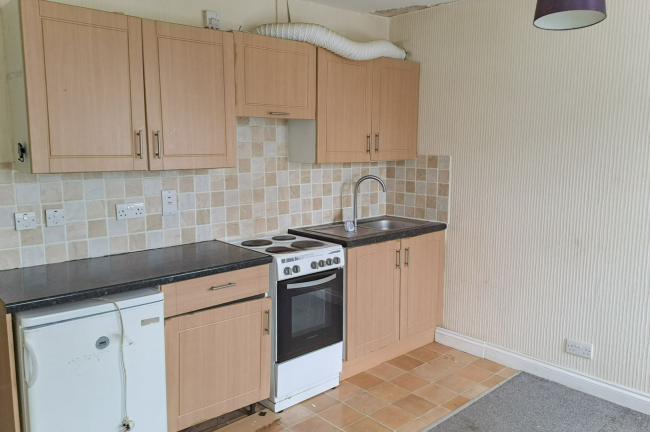 Flat 3, 21 Pendarves Road, Penzance, TR18 2AJ 10