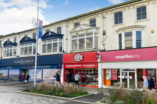 80 Terminus Road, Eastbourne, BN21 3LX 10