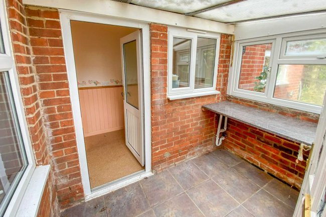 3 Wood Lane, Buckenham, Norfolk, NR13 4HG 5