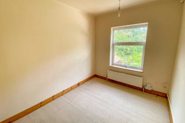 3 Wood Lane, Buckenham, Norfolk, NR13 4HG 5