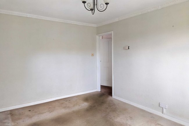 7 Bruce Drive, Selsdon, South Croydon, and Garage 27, CR2 8SL 4