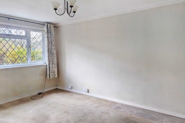 7 Bruce Drive, Selsdon, South Croydon, and Garage 27, CR2 8SL 4