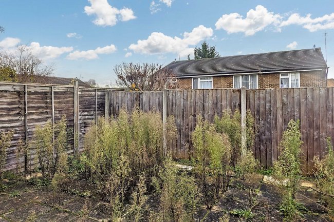 7 Bruce Drive, Selsdon, South Croydon, and Garage 27, CR2 8SL 4