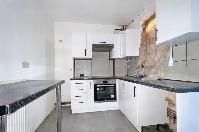 25 Holmes Street, Liverpool, L8 0RH 1