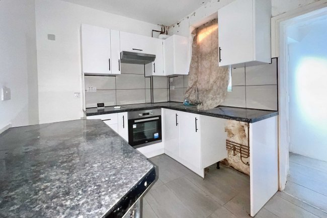 25 Holmes Street, Liverpool, L8 0RH 1