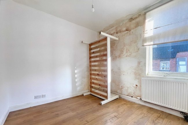 25 Holmes Street, Liverpool, L8 0RH 1