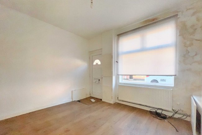 25 Holmes Street, Liverpool, L8 0RH 1