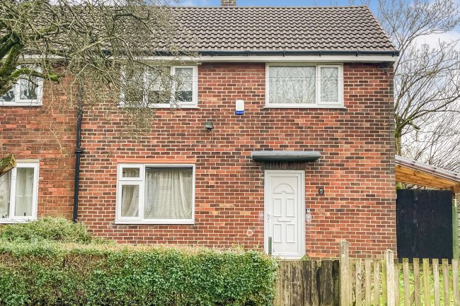 15 Hewart Drive, Bury, Lancashire, BL9 7NF 8