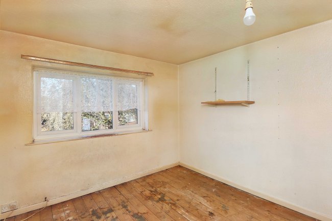 15 Hewart Drive, Bury, Lancashire, BL9 7NF 8