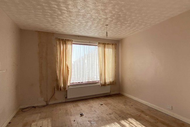 24 Holly Hill, Shildon, County Durham, DL4 2DA 4