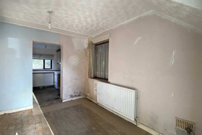 24 Holly Hill, Shildon, County Durham, DL4 2DA 4