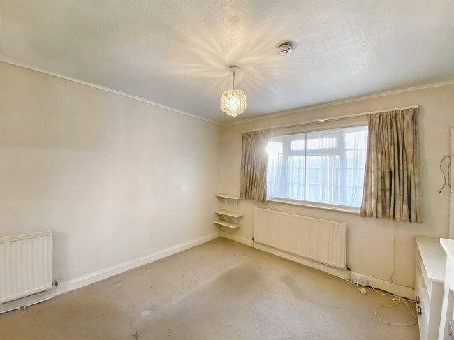 32 Andrula Court, Lordship Lane, Wood Green, London, N22 5LJ 1