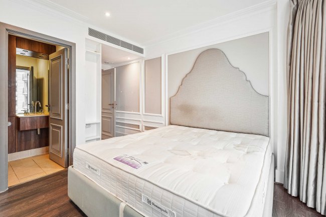 79 & 80 Ensign House, Juniper Drive, London, SW18 1TR 2