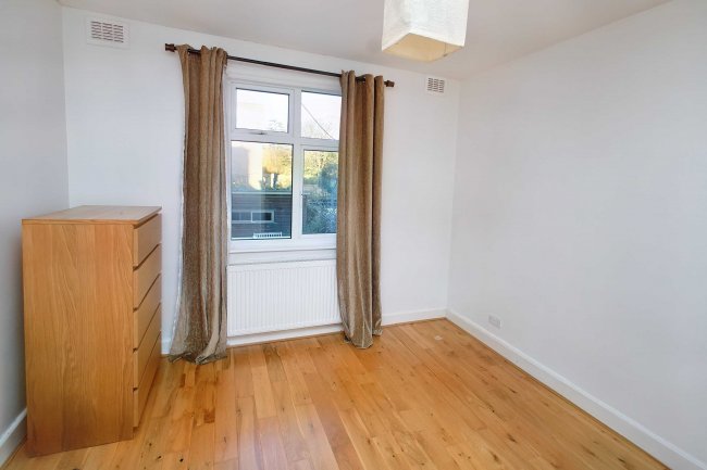 63b Wrottesley Road, Willesden, London, NW10 5UL 7