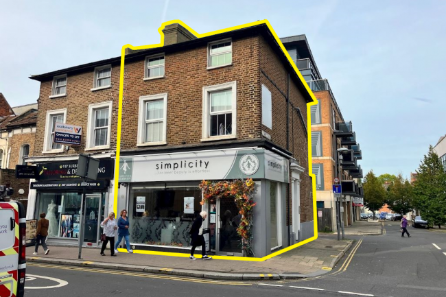 34 Victoria Road, Surbiton, KT6 4JL 8