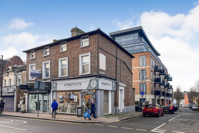 34 Victoria Road, Surbiton, KT6 4JL 8