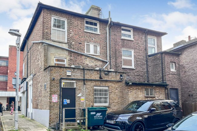 34 Victoria Road, Surbiton, KT6 4JL 8