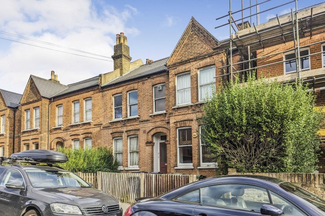 Flat 2, 7 Northstead Road, Tulse Hill, London, SW2 3JN 8