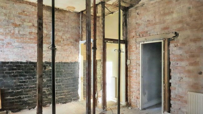 2 St. Pauls Road, Blackpool, Lancashire, FY1 2NY 8