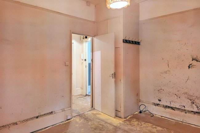 Flat 3, 41, Cromwell Road, Hove, East Sussex, BN3 3EE 10