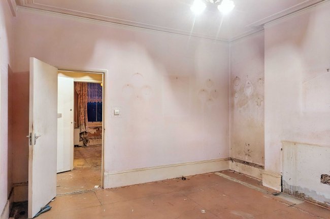 Flat 3, 41, Cromwell Road, Hove, East Sussex, BN3 3EE 10