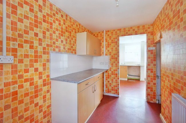 12 Montague Way, Chard, Somerset, TA20 2BY 9