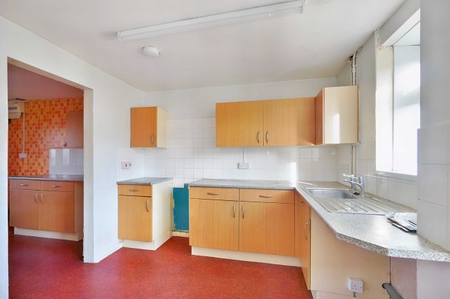 12 Montague Way, Chard, Somerset, TA20 2BY 9