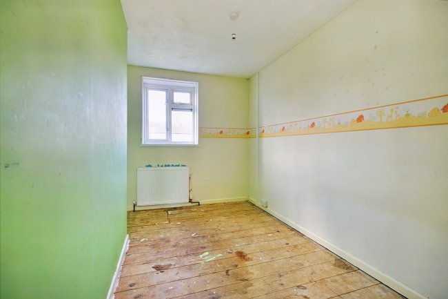 12 Montague Way, Chard, Somerset, TA20 2BY 9