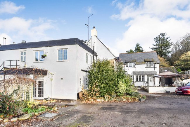 The Chainbridge Inn, Chainbridge Road, Kemeys Commander, Usk, NP15 1PP 10