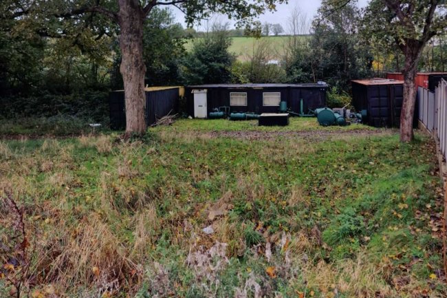 Cell Park Lane, Dunstable Road St Albans, AL3 8QJ 2