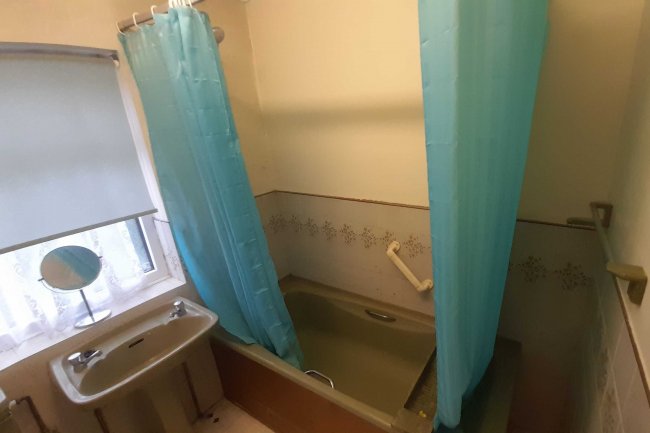 83 Park Mead, Sidcup, Kent, DA15 9PF 7