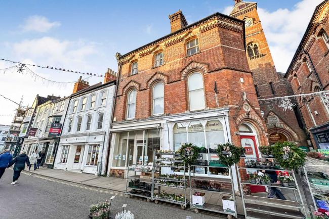 5 Market Place, Louth, LN11 9NR 7