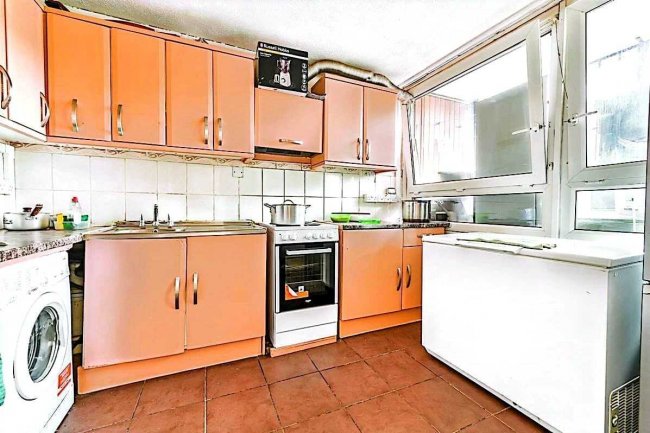 Flat 3, Aberfeldy House, John Ruskin Street, London, SE5 0XQ 2