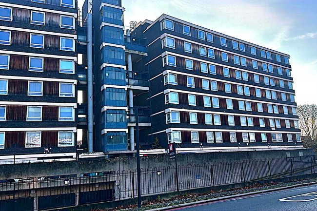 Flat 3, Aberfeldy House, John Ruskin Street, London, SE5 0XQ 2