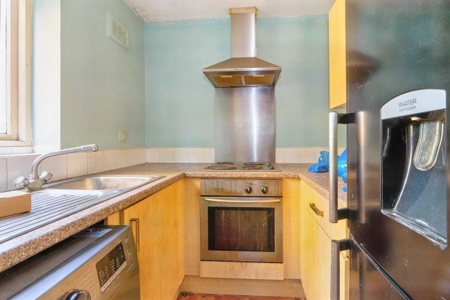 18 Mallard Court, 1 Stocksfield Road, Walthamstow, London, E17 3LN 7